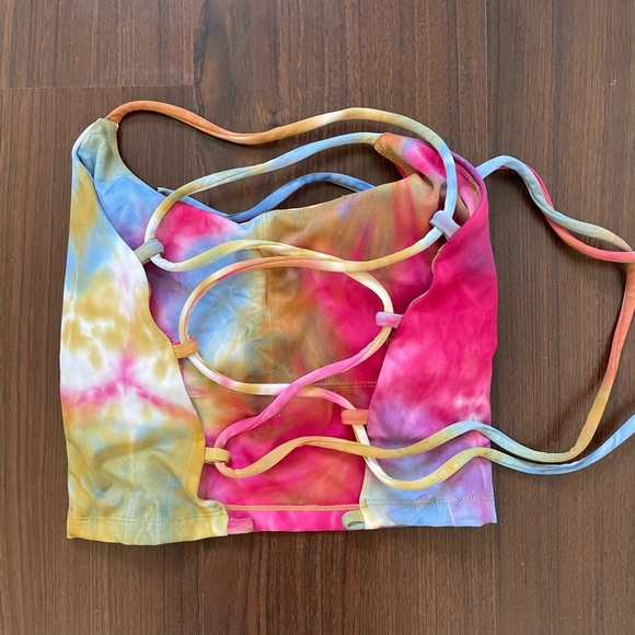 Halara lace up workout tank - Picture 2 of 2